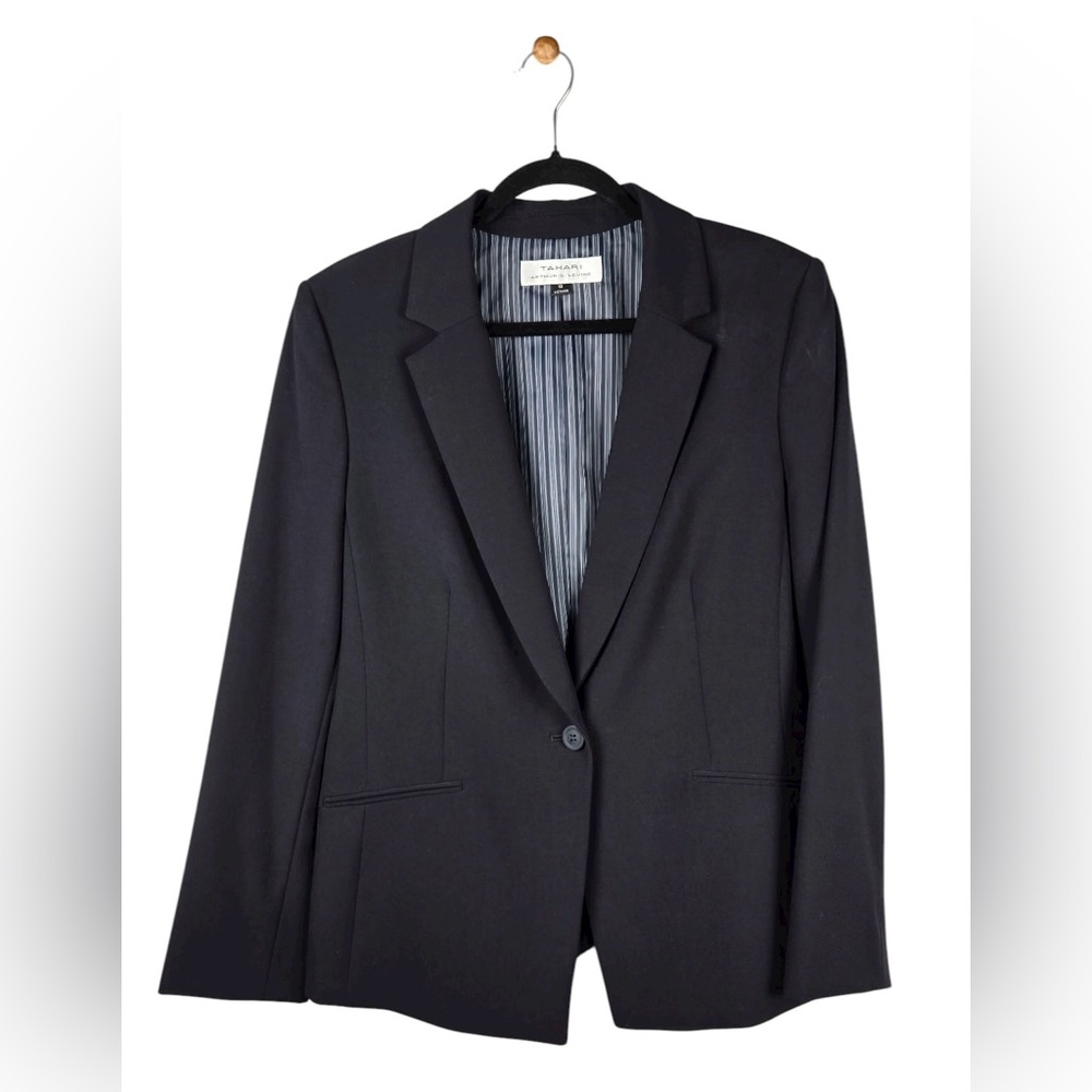 Tahari By Arthur S Levine Women’s Dark Navy Blue Blazer NWT MSRP 159💕